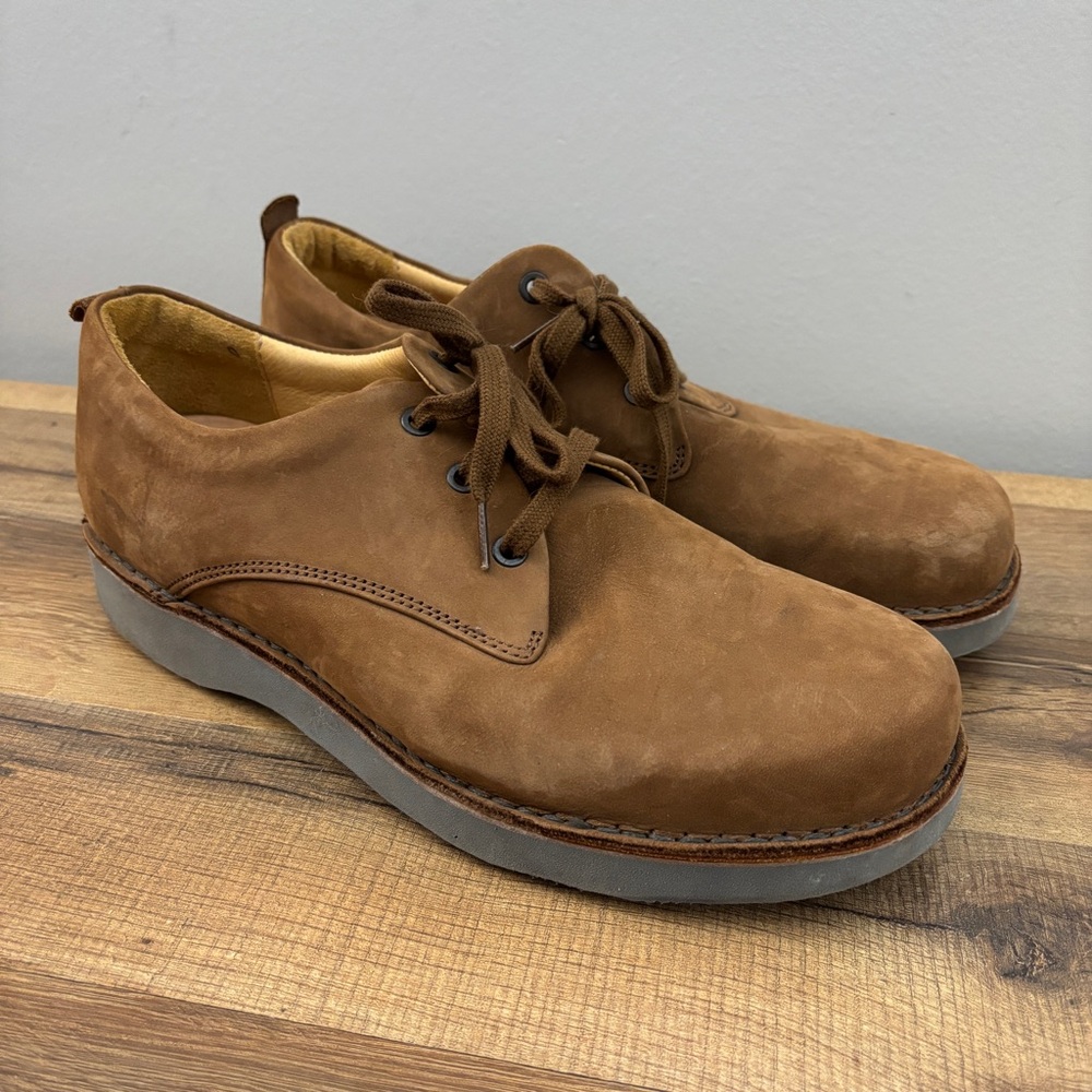 Samuel Hubbard Free Casual Walking Shoe Brown Nubuck Leather Vibram Soles